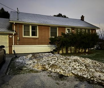 For Lease - 1449 Oxford Street Unit# Basement, London East, Ontario - Photo 1