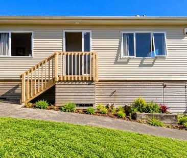 Private Standalone Two-Bedroom Home, Lawns Included! - Photo 5