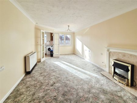 2 bedroom apartment to rent Cedar Avenue, Chelmsford, Essex, CM1 - Photo 2