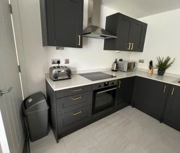 2 bedroom flat to rent - Photo 4