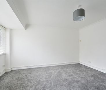 To Let 2 Bed Apartment - Photo 3