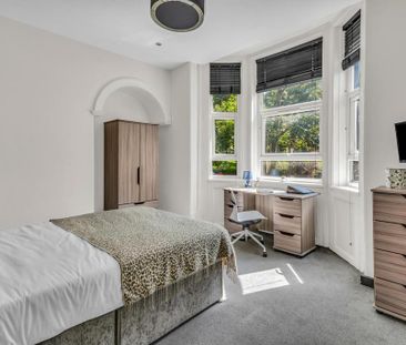 1 bedroom in a house share to rent - Photo 4