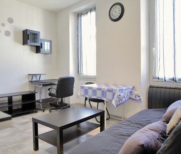 Location Appartement 2 pièces 30m² MARSEILLE 13ème - Photo 2