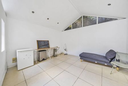 4 bedroom flat to rent - Photo 3