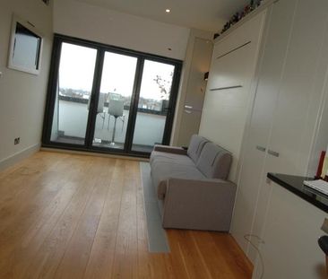 Studio Flat, Rush Hill Road, SW11 - Photo 1