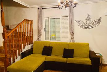CHALET FOR RENT, 2 BEDROOMS AND 2 BATHROOMS IN LA ZENIA - ALICANTE