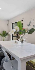 Extraordinary East Coast Rd Home - Photo 3