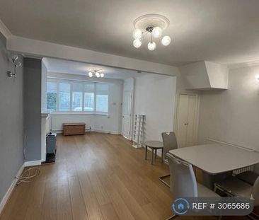 3 bedroom terraced house to rent - Photo 4