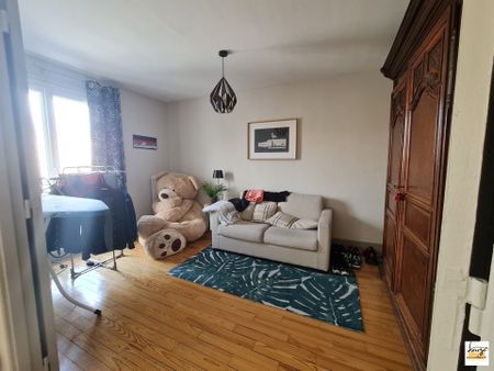 Location Appartement 4 pièces 88m² LE HAVRE 76600 - Photo 4