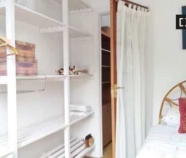 Room in a 2-Bedroom apartment for rent in Ballygall, Dublin - Photo 4