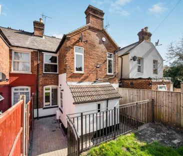 4 bedroom terraced house to rent - Photo 5