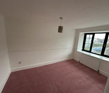 4 bedroom townhouse to rent - Photo 4