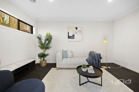 “East-Facing Luxury Home with Park & Coastal Views” - Photo 4