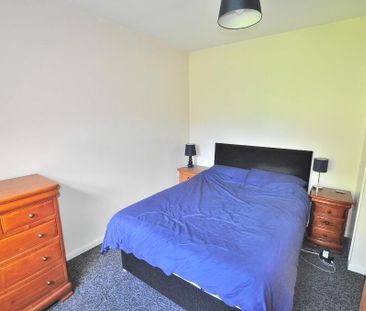 84 Mount Michael Park, Belfast, BT8 6JY - Photo 3
