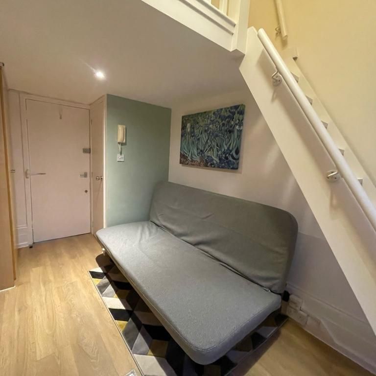 Studio to rent - Photo 1