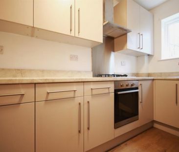 2 Bedroom Apartment To Let - Photo 6