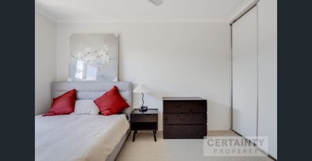 Modern Room with Ensuite - $300 in a shared house - Photo 2