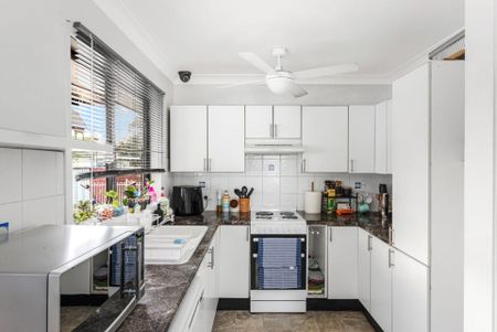 Inground Swimming Pool! - Photo 3