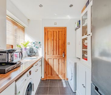 Ranmore Close, Crawley - Photo 3