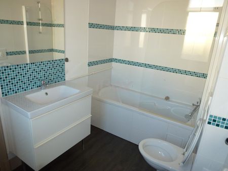 Appartement 5 pièce(s) 3 chambre(s) 111.92 m² - Photo 5