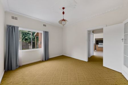 Charming Two-Bedroom Home in Prime Essendon Location - Photo 2