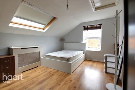 3 bedroom apartment to rent - Photo 3