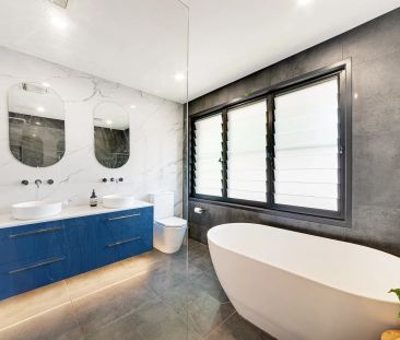 Beautifully Renovated and Exceptionally Convenient Three-Bedroom Home - Photo 5