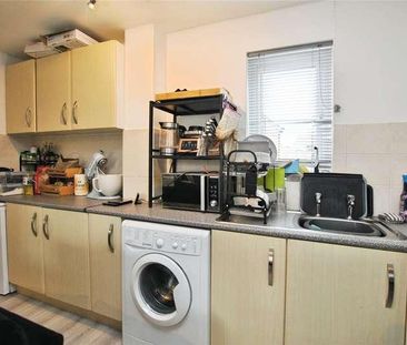 Colyers Reach, Chelmsford, Essex, CM2 - Photo 4