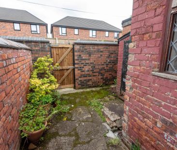 2 bedroom terraced house to rent - Photo 2