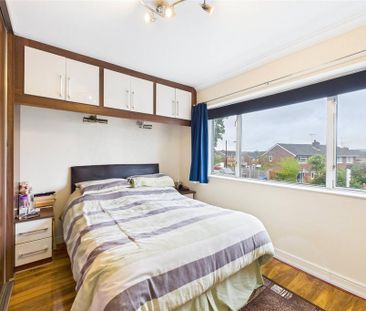 3 bedroom semi-detached house to rent - Photo 3