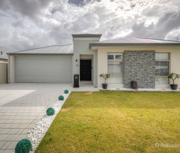 18 Serene Way, Yanchep WA 6035 - Photo 4