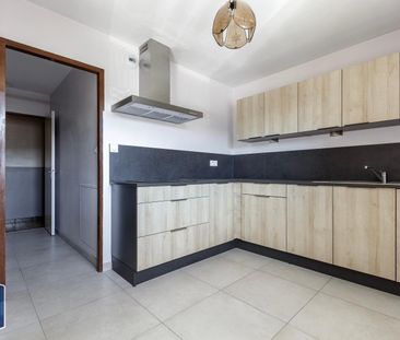 Location Appartement 4 pièces 82m² DELLE 90100 - Photo 4