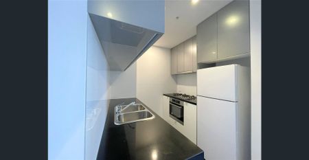 Southbank Grand: 39th Floor - Stunning Two beds - Photo 5