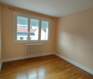 Location Appartement 4 pièces 85m² VICHY 03200 - Photo 3
