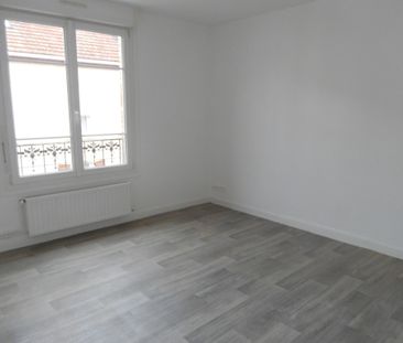 Appartement RUE JEAN DE LA FONTAINE - Photo 3