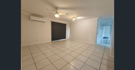 FRESHLY UPDATED AND READY FOR A NEW FAMILY - GET SETTLED FOR XMAS & THE NEW SCHOOL YEAR **** Rent increase April 2026 - Photo 4