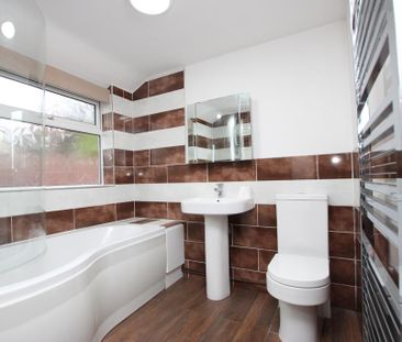 3 bedroom terraced house to rent - Photo 1