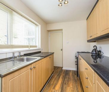 2 bedroom terraced house to rent - Photo 4