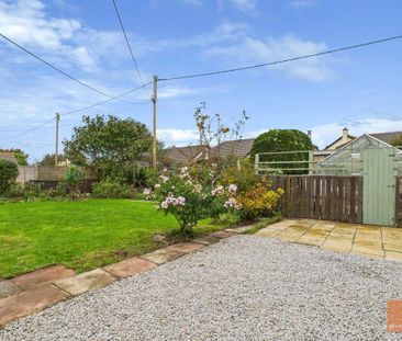 3 bedroom link detached house to rent - Photo 3