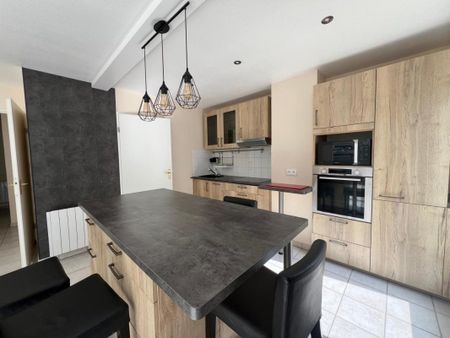 Location Appartement 3 pièces 79m² CANTELEU 76380 - Photo 4