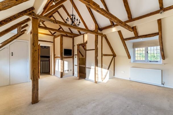 5 bedroom barn to rent - Photo 1