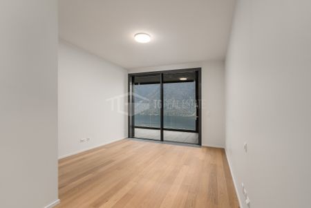 ELEGANTE APPARTAMENTO CON VISTA LAGO - Photo 3