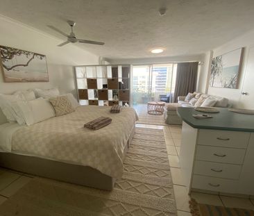 Beachfront Studio Apartment in 'Equinox Sun Resort' - Photo 5