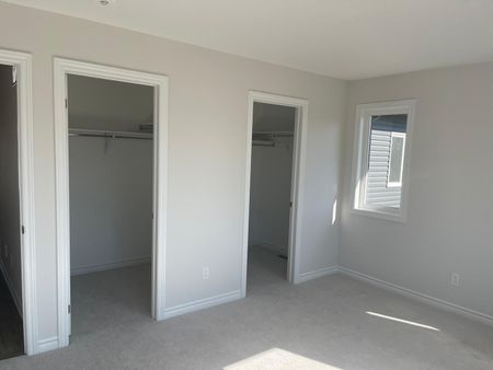 For Lease - 29 Laugher Avenue, Welland, Ontario - Photo 4