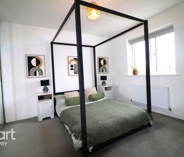 4 bedroom detached house to rent - Photo 1