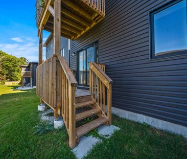 For Lease - 100 Berkely Street Unit# Lower, Wasaga Beach, Ontario - Photo 1