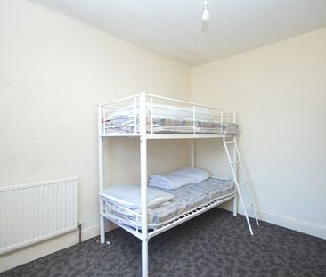 2 bedroom house - Photo 1