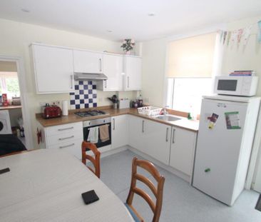 4 Bedroom | 196 Lipson Road, PL4 7NX - Photo 3