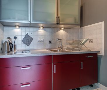 Bright, modern furnished apartment in the mall OEZ - Photo 6