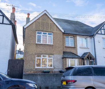 3 bedroom semi-detached house to rent - Photo 3